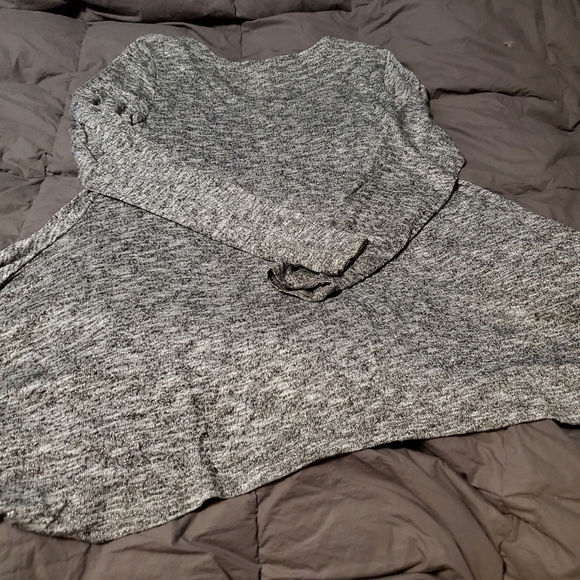 A.N.A long sleeve very flowy bottom blouse - Picture 7 of 7